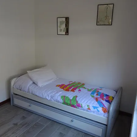 Piso En Centro Urbano De Con Terraza Apartament Pontedeume