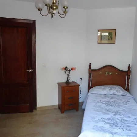 Piso En Centro Urbano De Con Terraza Apartament Pontedeume