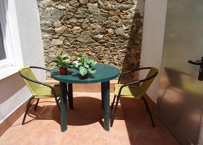 Piso En Centro Urbano De Con Terraza *